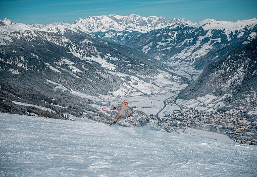 Pistenskifahrer am Stubnerkogel 2