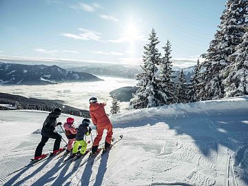 family-mit-aussicht-schmitten